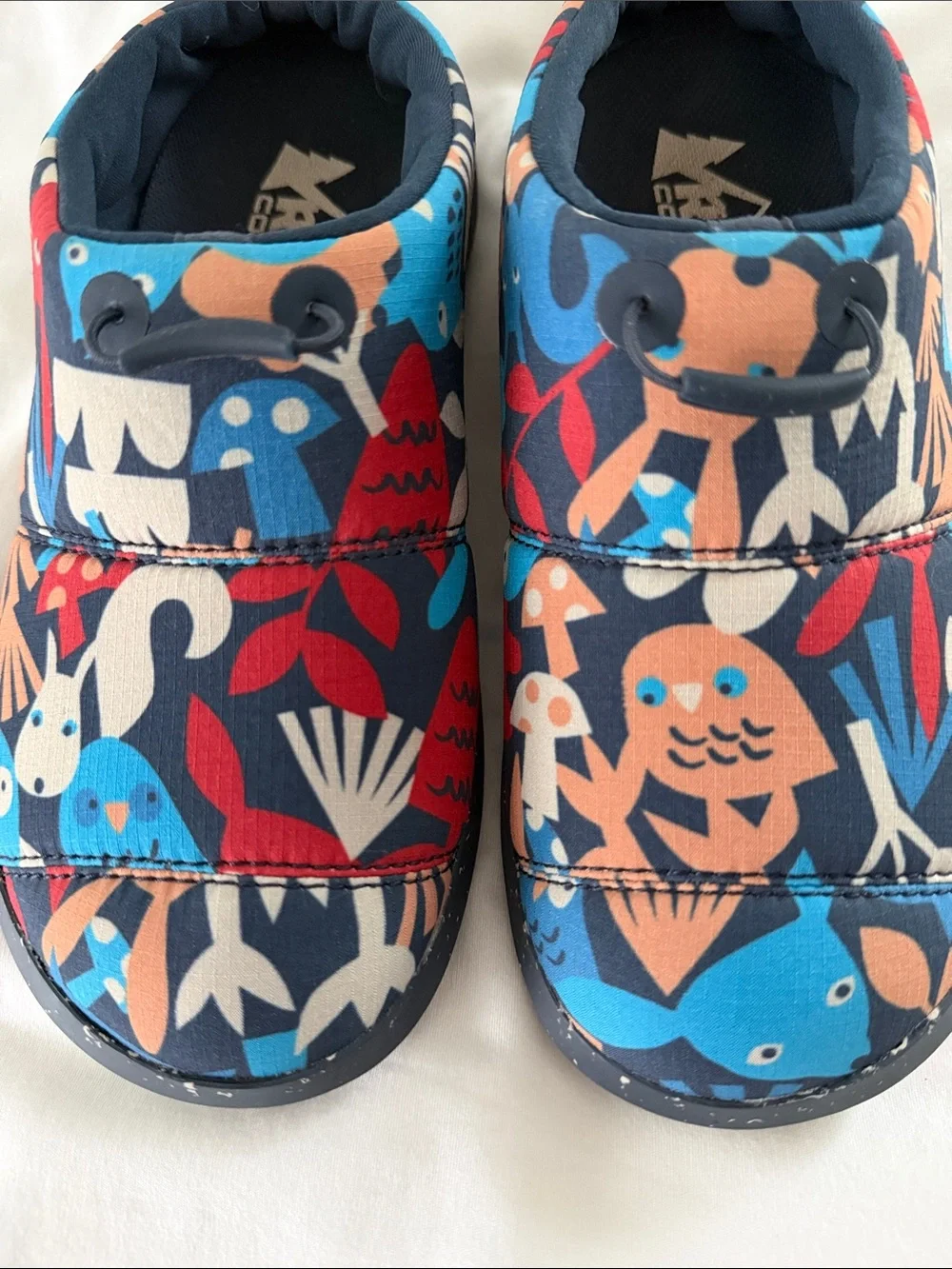 REI Co-op Camp Dreamer slip-on shoes Size 4Y Kids Unisex All Over Animal Print